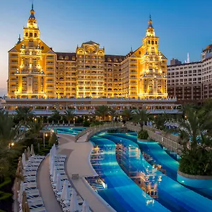 ***** אתר נופש Royal Palace טורקיה